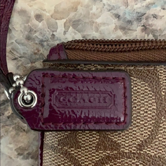Coach Wristlet - Picture 4 of 4